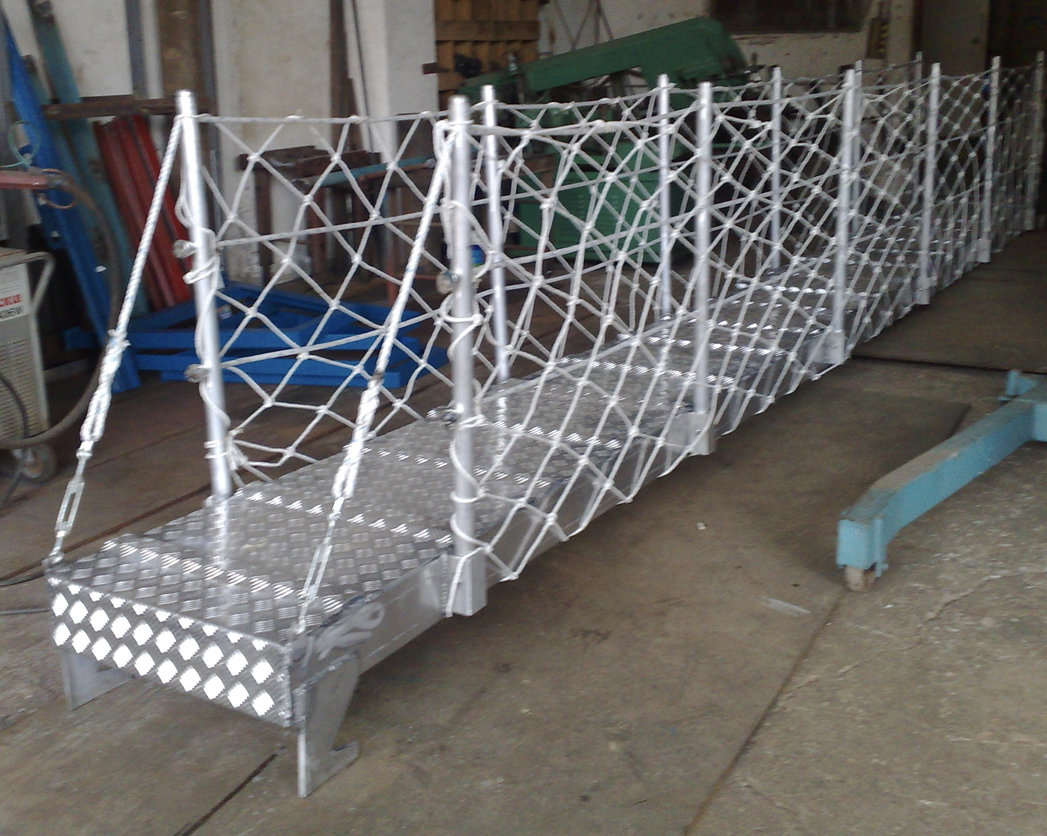 ALÜMİNYUM MERDİVEN (GANGWAY) detay